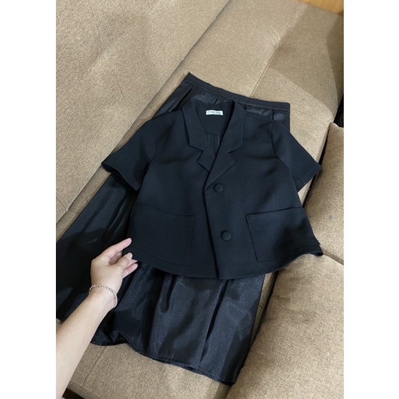 áo cổ vest cộc tay sz SM