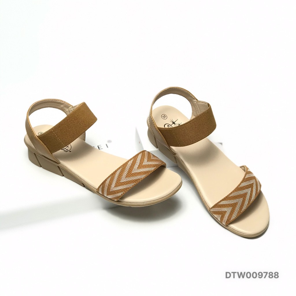 Sandal nữ BlTIS ❤️FREESHIP❤️ Dép quai hậu nữ quai ngang chun họa tiết mũi tên DTW009788