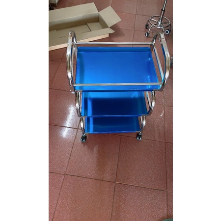 Xe đẩy inox 3 tầng bền đẹp chắc chắn cho spa