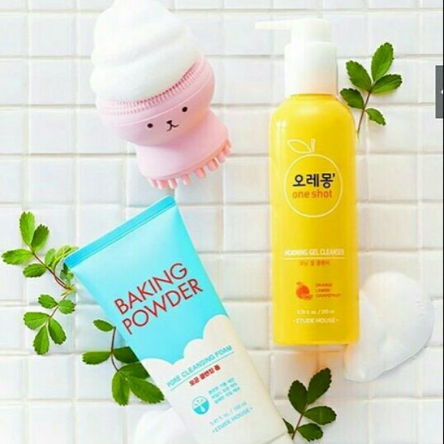 Sứa rửa mặt Etude House