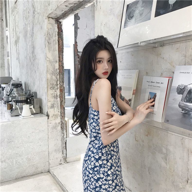 Đầm Hai Dây In Hoa Màu Xanh Dương Phong Cách Pháp Quyến Rũ Mẫu Mới 2021 Thời Trang Cho Nữ