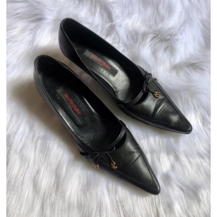 💚 👠  •Giày chuẩn si cao gót chính hãng hiệu của nữ Marie claire 97%•