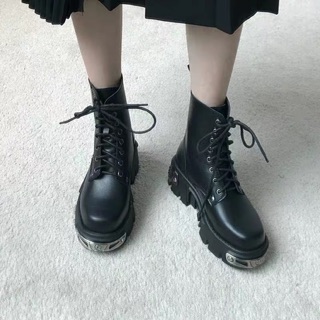 Boots trắng đen đế cao Ulzzang(hình thật cuối)