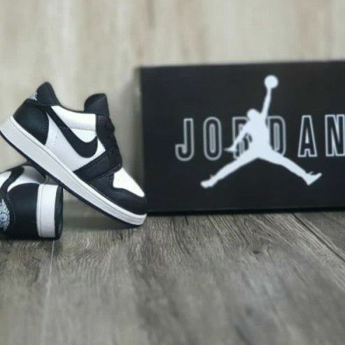Giày Thể Thao Nike Jordan Thiết Kế Năng Động Hợp Thời Trang Cho Bé