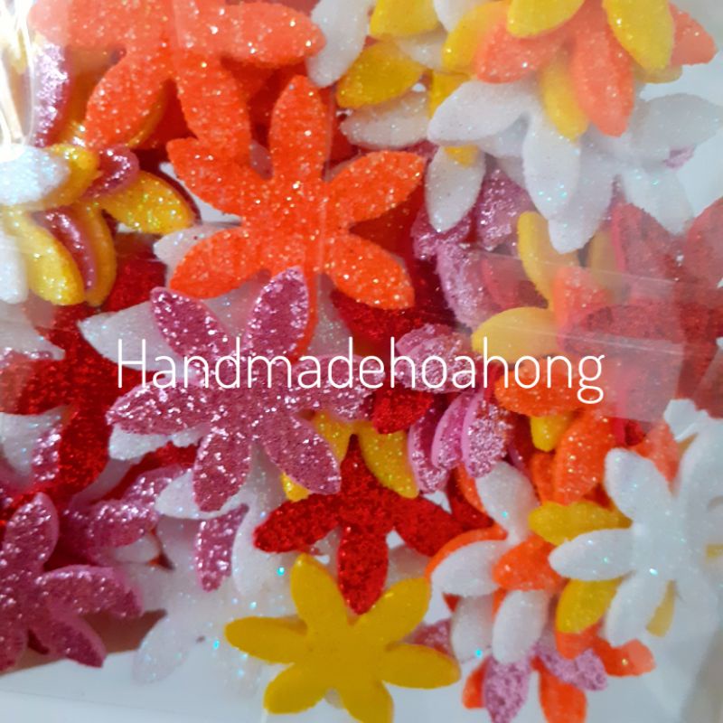 60-100 hoa xốp 1.5cm, 2.4cm bằng giấy xốp kim tuyến/ xốp nhũ kim tuyến - Hoa trang trí, thiệp, sổ, bookmart...