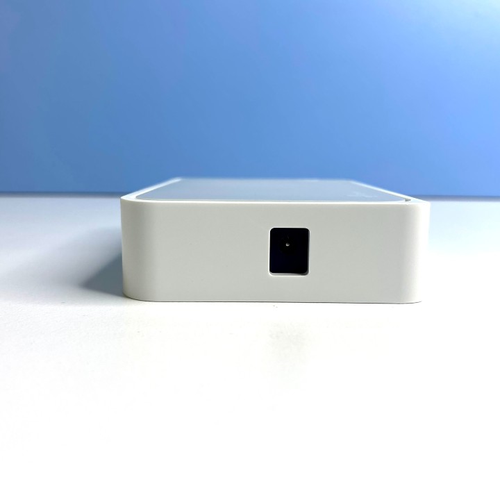 Switch mạng 5 port Tp-Link + 2 Uplink 10/100Mbps - Hàng chính hãng