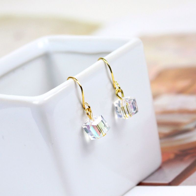 Bông Tai Pha Lê Lấp Lánh Đơn Giản Nhiều Màu Sắc Dành Cho Nữ