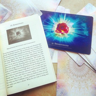 Bài Secret Language of Light Oracle