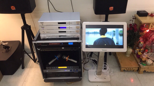 🇻🇳 MÀN TRẮNG VIETKTV 19inch + ĐẦU VIETKTV SD 3TB Cũ Đẩy đủ Phụ Kiện đi kèm