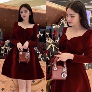 Váy nhung tay bồng