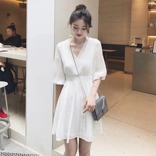 Váy trắng tiểu thư xinh xắn