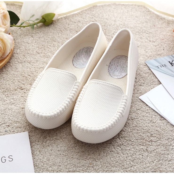 Giầy bệt đế mềm chịu nước đi mưa GN22