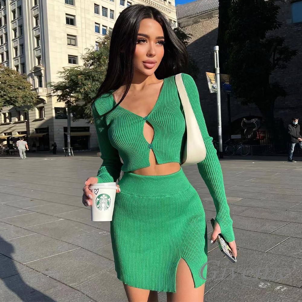 Set Áo Lửng Dài Tay + Chân Váy Xẻ Tà Màu Sắc Thời Trang Dành Cho Nữ