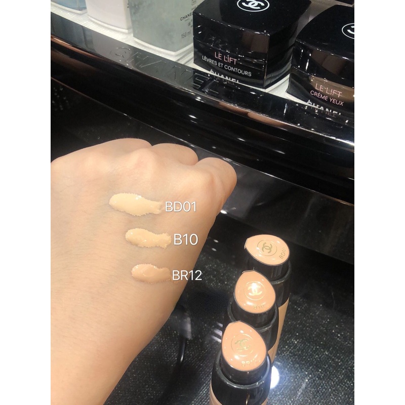 Kem Nền Trang Điểm Nuôi Dưỡng Da Lâu Trôi Sang Trọng 40ml