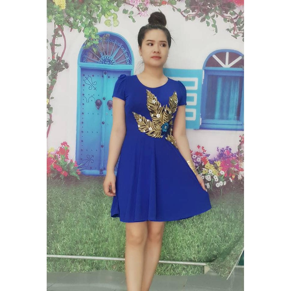 Đầm thun xoè kết hoa eo duyên dáng dể thương