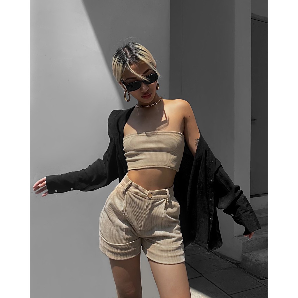 Quần short nữ cạp cao nhung tăm viền lai có túi Ribbet - Narcotics | BigBuy360 - bigbuy360.vn