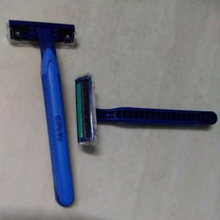 2 cái dao cạo râu Gillette 2 lưỡi - đồ cạo râu loại tốt êm ái