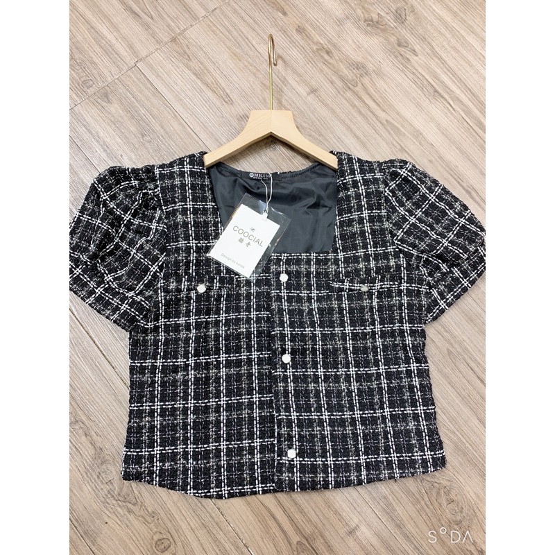 Áo khoác dạ ngắn kẻ đen cổ  | BigBuy360 - bigbuy360.vn