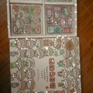 Đóng gói chắc chắn. Sticker đẹp, giao hàng rất nhanh luôn. Sản phẩm tốt. Nên mua nha