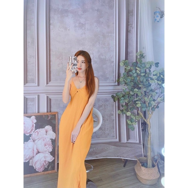 Linh Htt Đầm 2 dây dập ly xoắn ngực ulzzang váy 2 dây maxi sang trọng | BigBuy360 - bigbuy360.vn