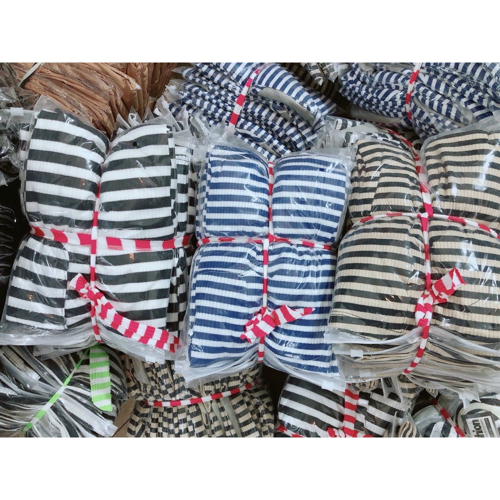 đầm gân body kẻ sọc phối túi cổ tròn ngắn tay