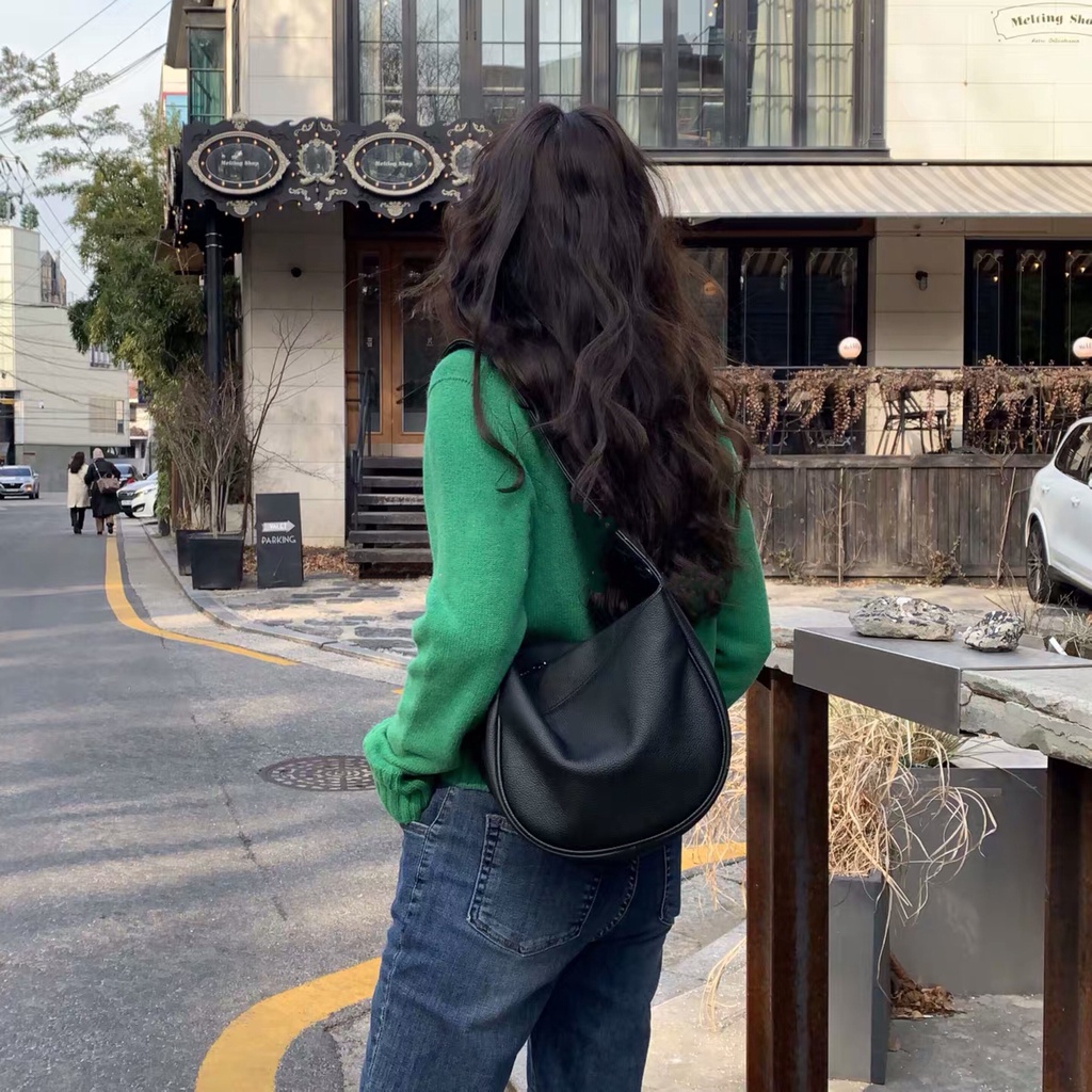 Túi xách da nữ Hàn quốc đeo vai trendy màu đen và trắng 8204