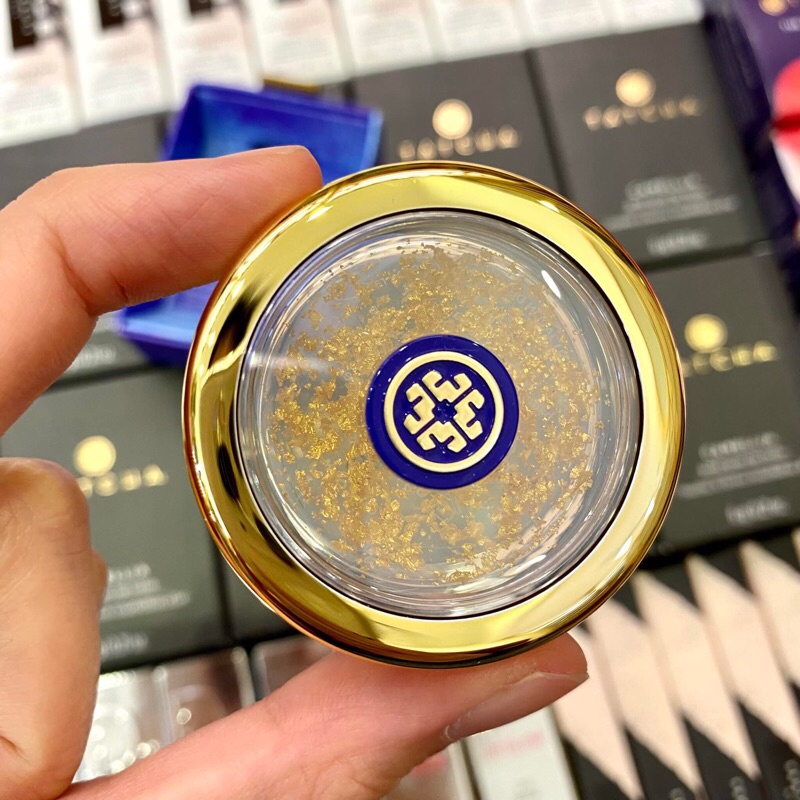 TATCHA - Son Dưỡng Sang Chảnh Camellia Gold Spun Lip Balm