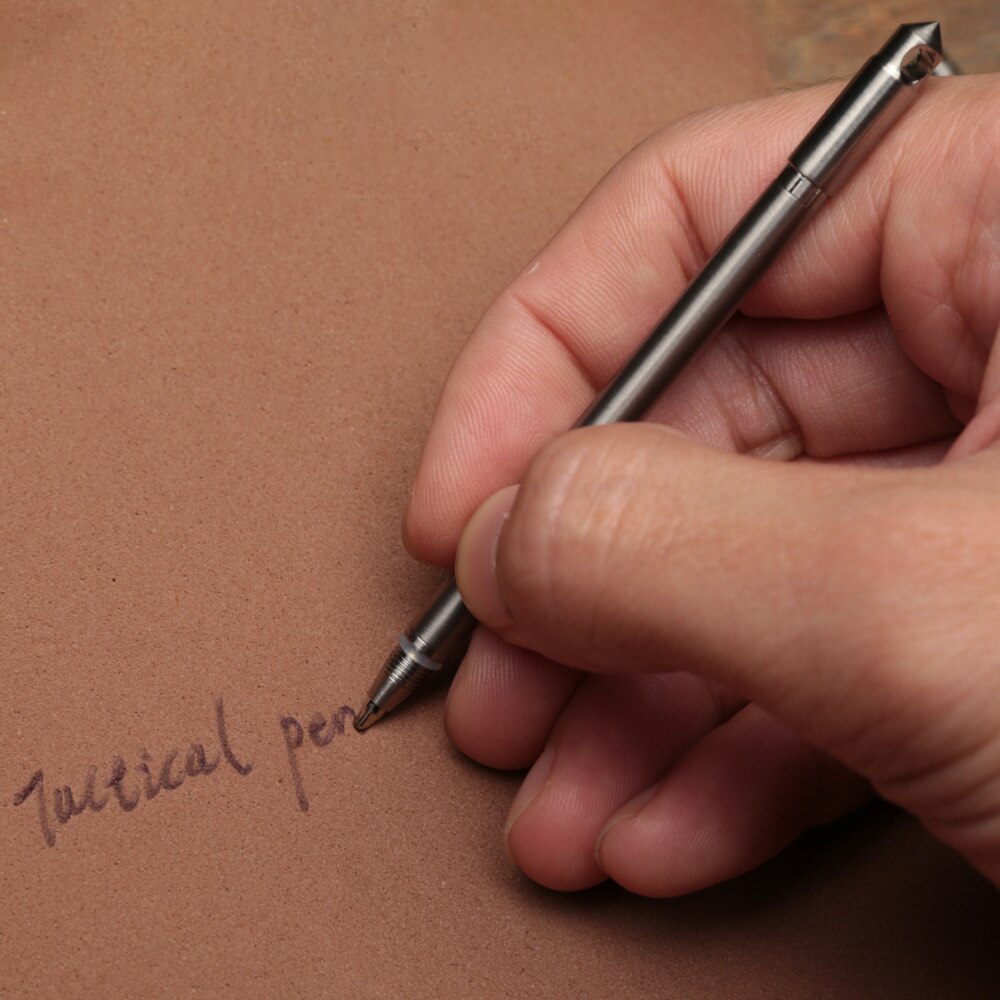 Bút bi gắn móc khóa bằng hợp kim titan