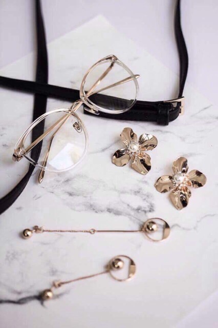 gọng Kính cậ mắt mèo 2 màu viền vàng nhận lắp cận viễn loạn theo yêu cầu