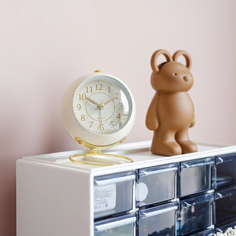 Đồng Hồ Báo Thức Chạy Bằng Pin Thiết Kế Đơn Giản Thời Trang