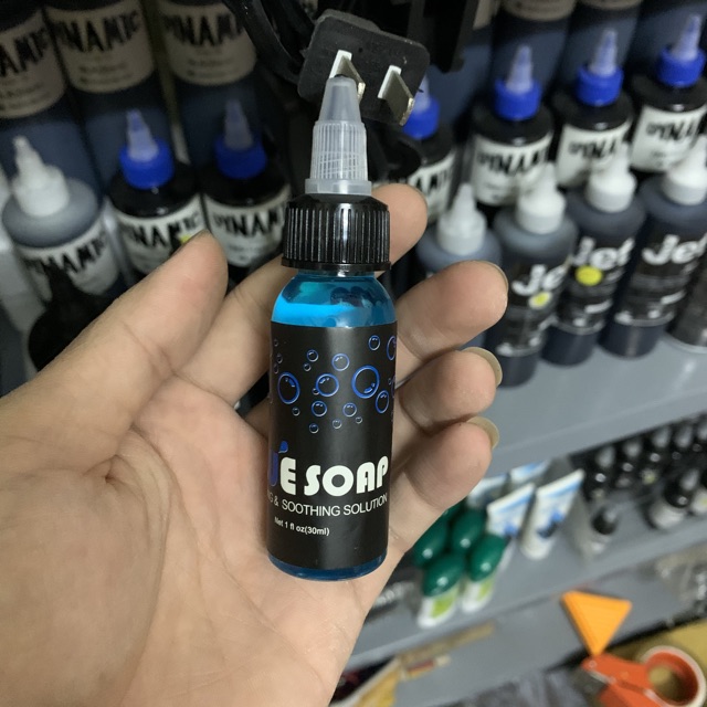 Cặp tạo bọt vệ sinh hình xăm bluesoap