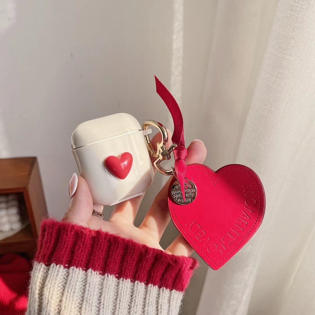Vỏ bảo vệ hộp sạc tai nghe Airpods 1 2 3 pro bằng TPU mềm họa tiết trái tim phối mặt phụ kiện màu đỏ