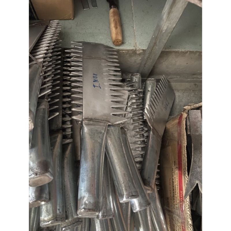 Dao chặt nước đá inox