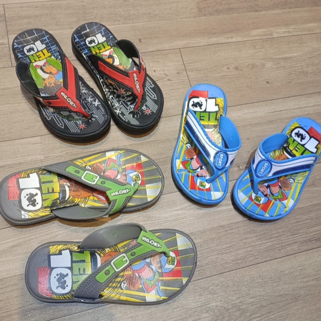 Dép lê bé nam kẹp ngón rất xinh đẹp