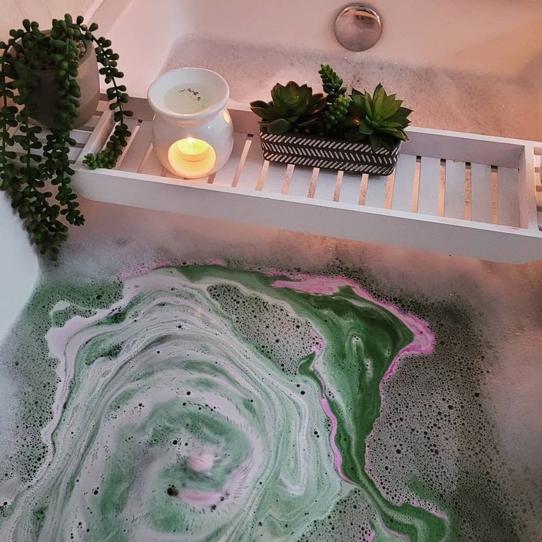 Bom tắm LUSH - 4:20PM Bath Bomb