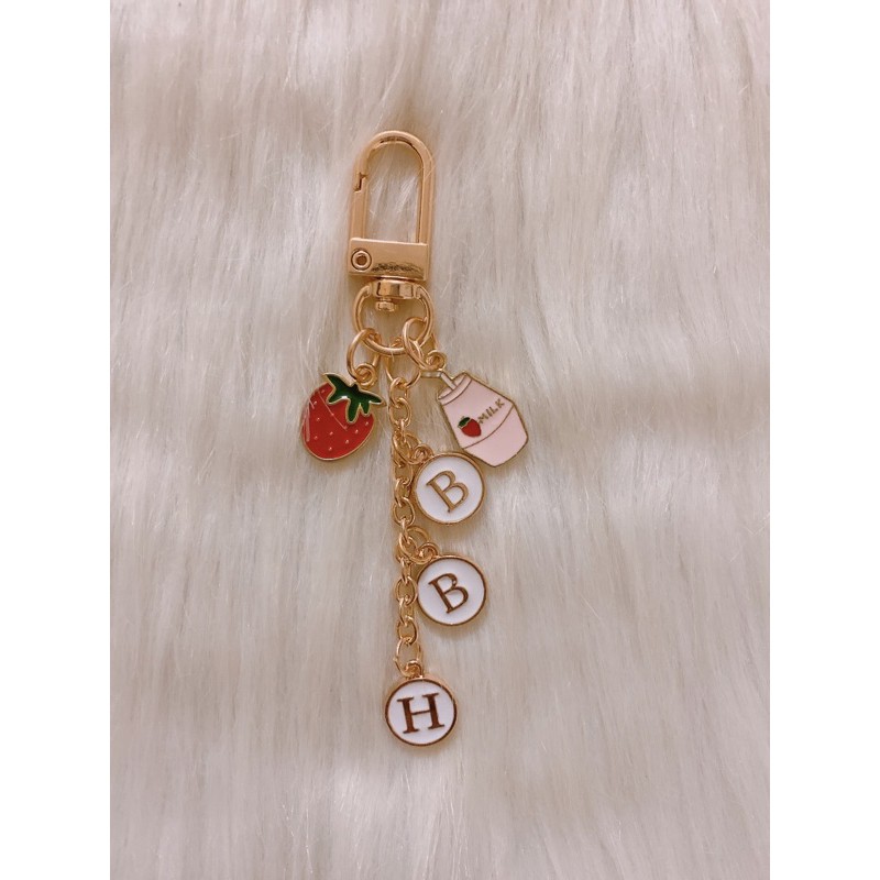 Keyring gắn charm theo yêu cầu