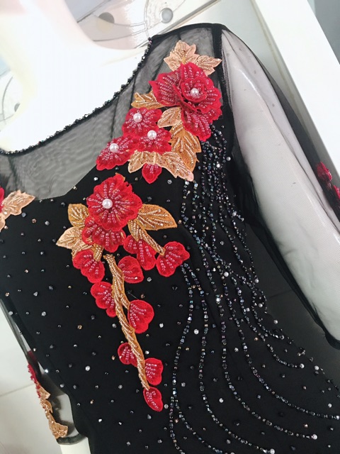 thời trang trung niên nữ thiết kế cao cấp lấp lánh