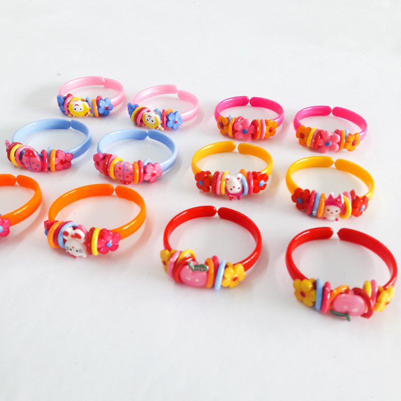 Vòng tay xinh cho bé