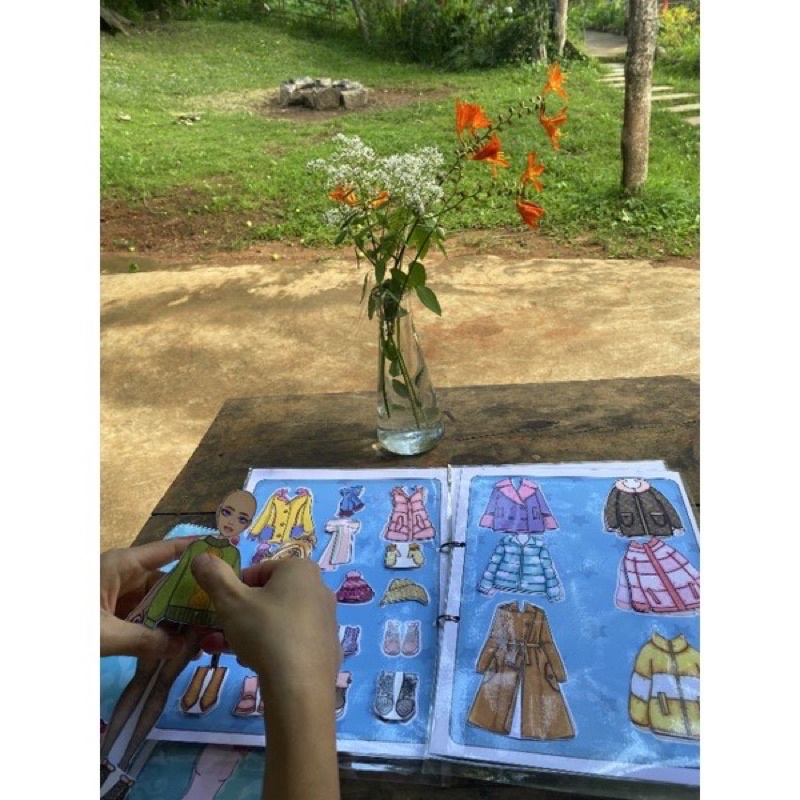 TỦ QUẦN ÁO BÚP BÊ GIẤY 3 (TỦ QUẦN ÁO MÙA ĐÔNG)