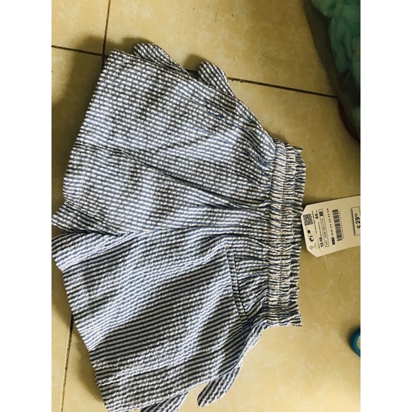 40. Quần short bé gái Zara