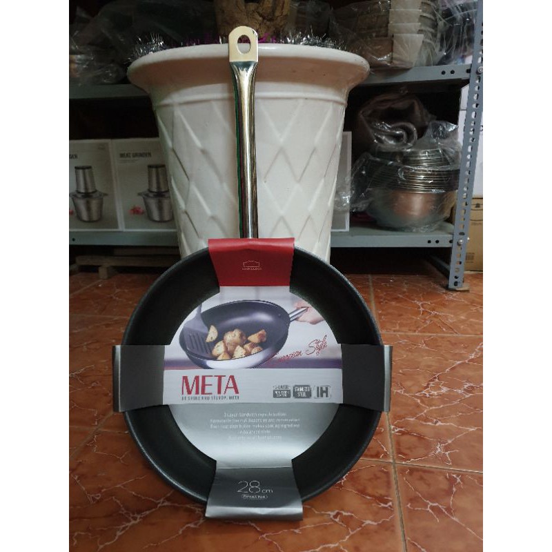 Chảo Chống Dính Meta Bằng Thép Không Gỉ Lock&Lock 20cm, 24cm, 28cm LTP1203, LTP1243, LTP1283