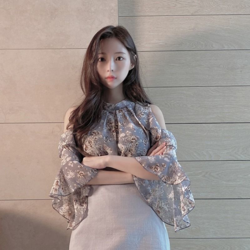 Áo Voan Hoa Tay Loe Hở Vai Cổ Cắt Bèo Thời Trang Hàn Quốc 2020 Cho Bé Gái