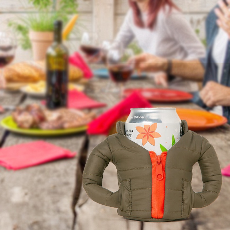 Vỏ bọc lon bia  giữ nhiệt kiểu dáng áo khoác độc đáo tiện lợi