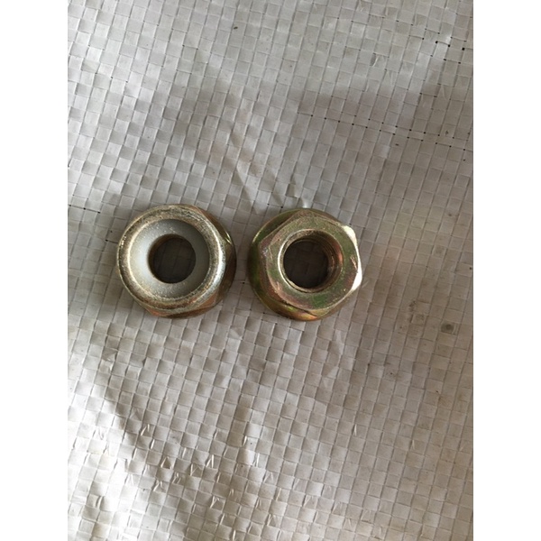 Ê cu , ốc ren ngược lắp cho máy phát cỏ bãi và máy thuỵ điển