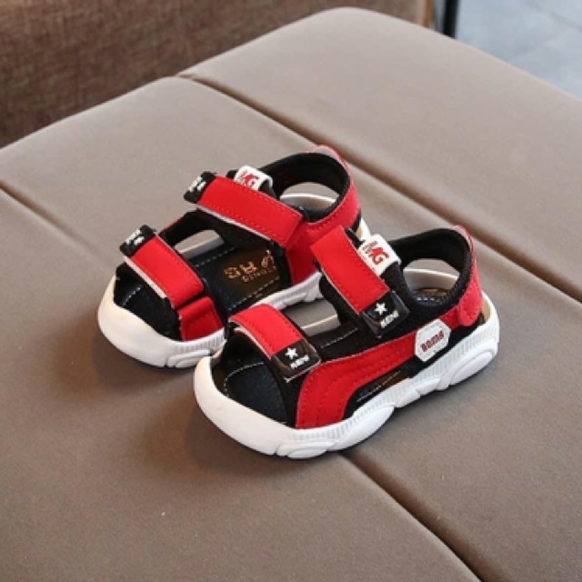 Sandal chống vấp boma cho bé siêu nhẹ