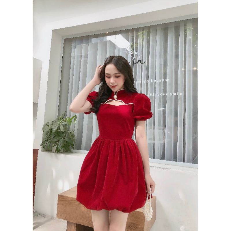 Đầm vây bí đỏ đính cườm ngực sang chảnh