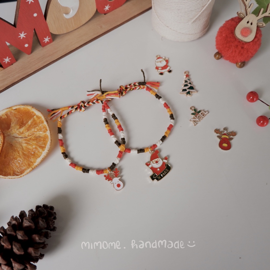 Vòng Giáng Sinh Xoắn Nhiều Màu