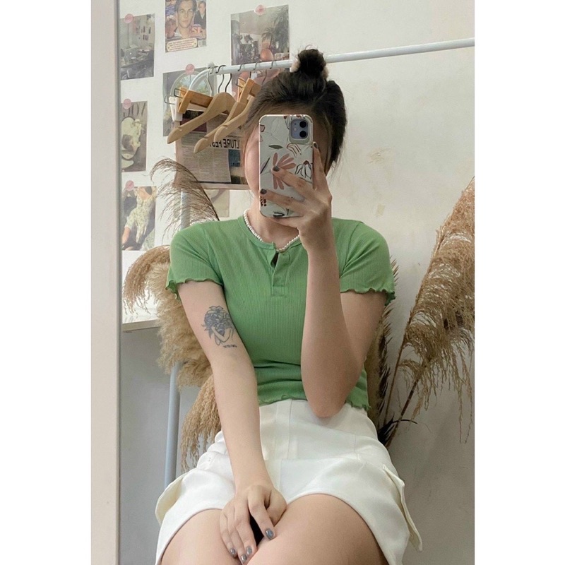 Áo thun gân cổ V , áo croptop cổ v chất đẹp