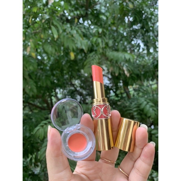 Son dưỡng ysl hoặc dior có màu