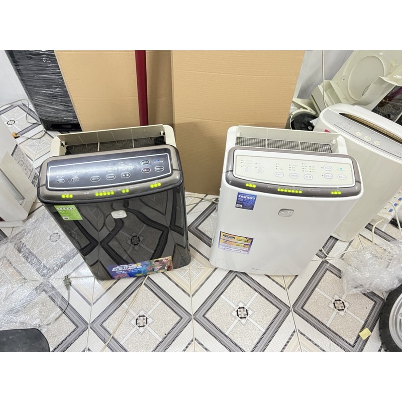 Máy lọc không khí daikin ACK75